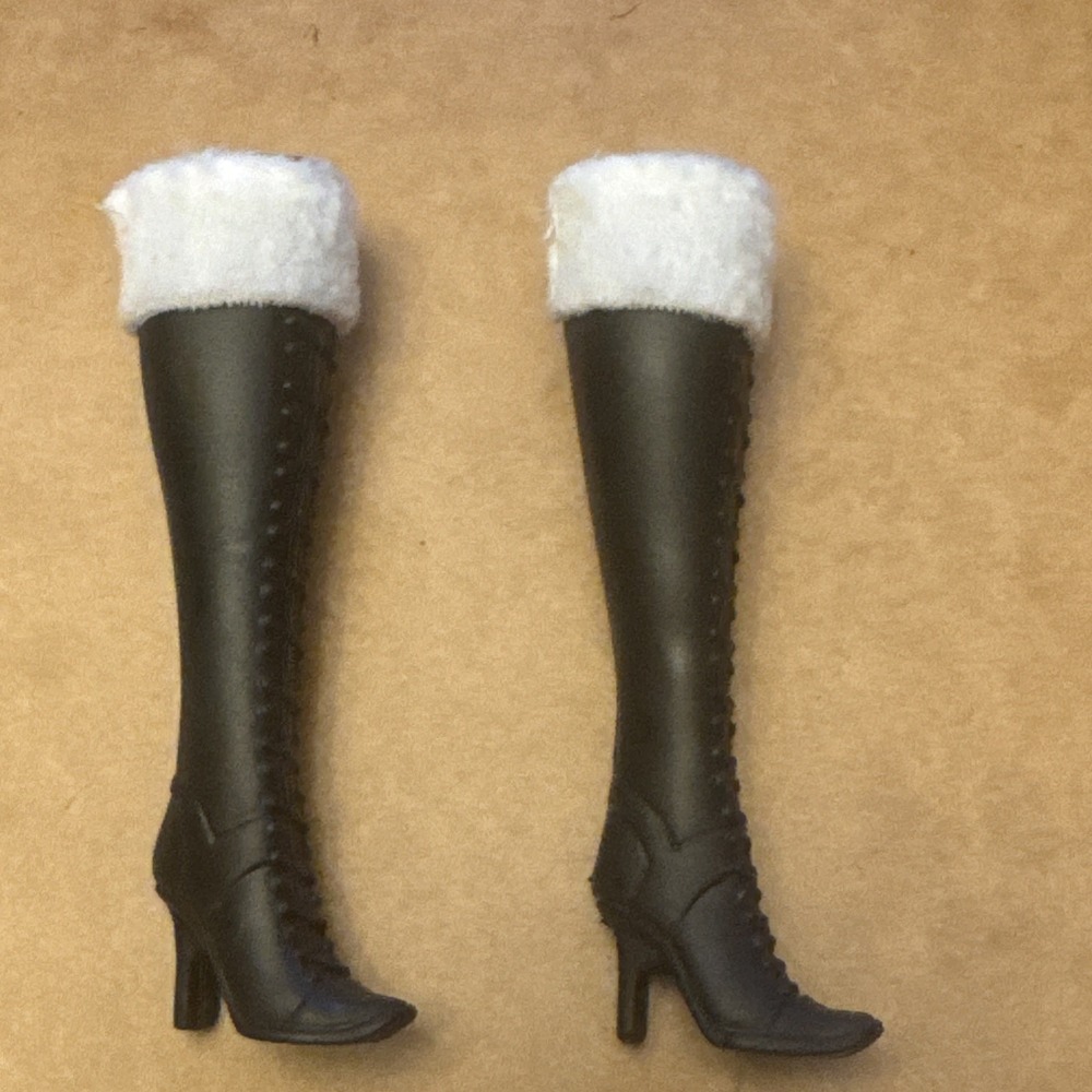 Barbie My Scene Fashion Boutique Kennedy Doll Shoe Black White Fur Boots
